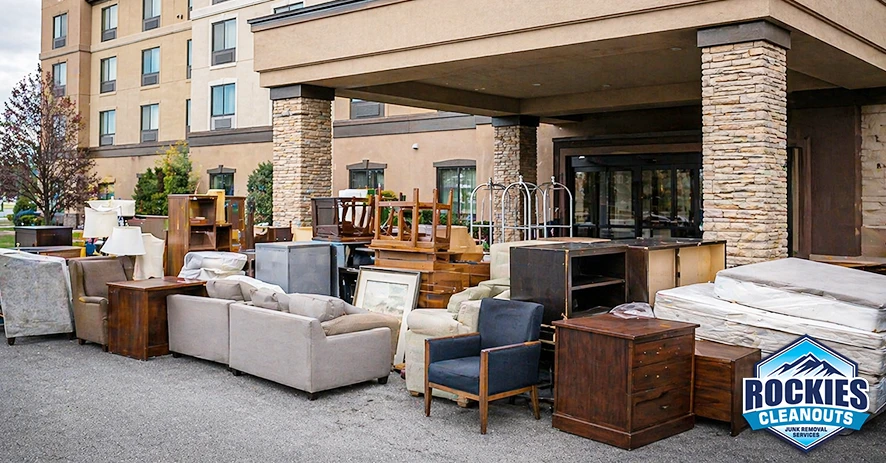 Hotel Cleanouts In Aurora, Colorado